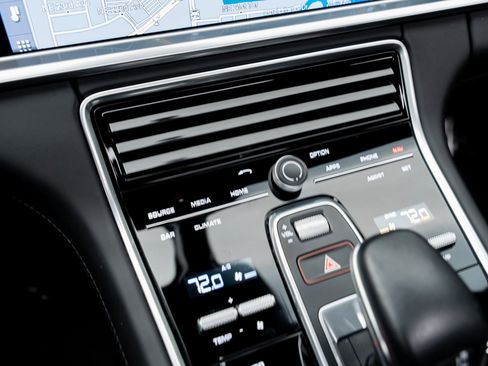 Used 2019 Porsche Panamera GTS w/ Assistance Package image 56