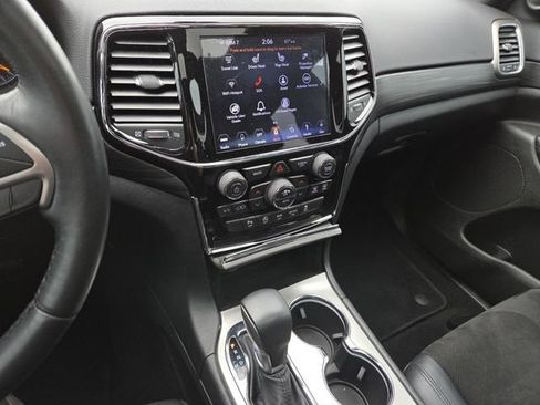 Used 2019 Jeep Grand Cherokee Altitude image 35