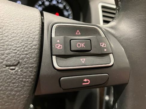 Used 2014 Volkswagen Passat TDI SEL Premium FWD image 34