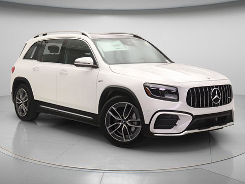 New 2026 Mercedes-Benz GLB 35 AMG 4MATIC image 1