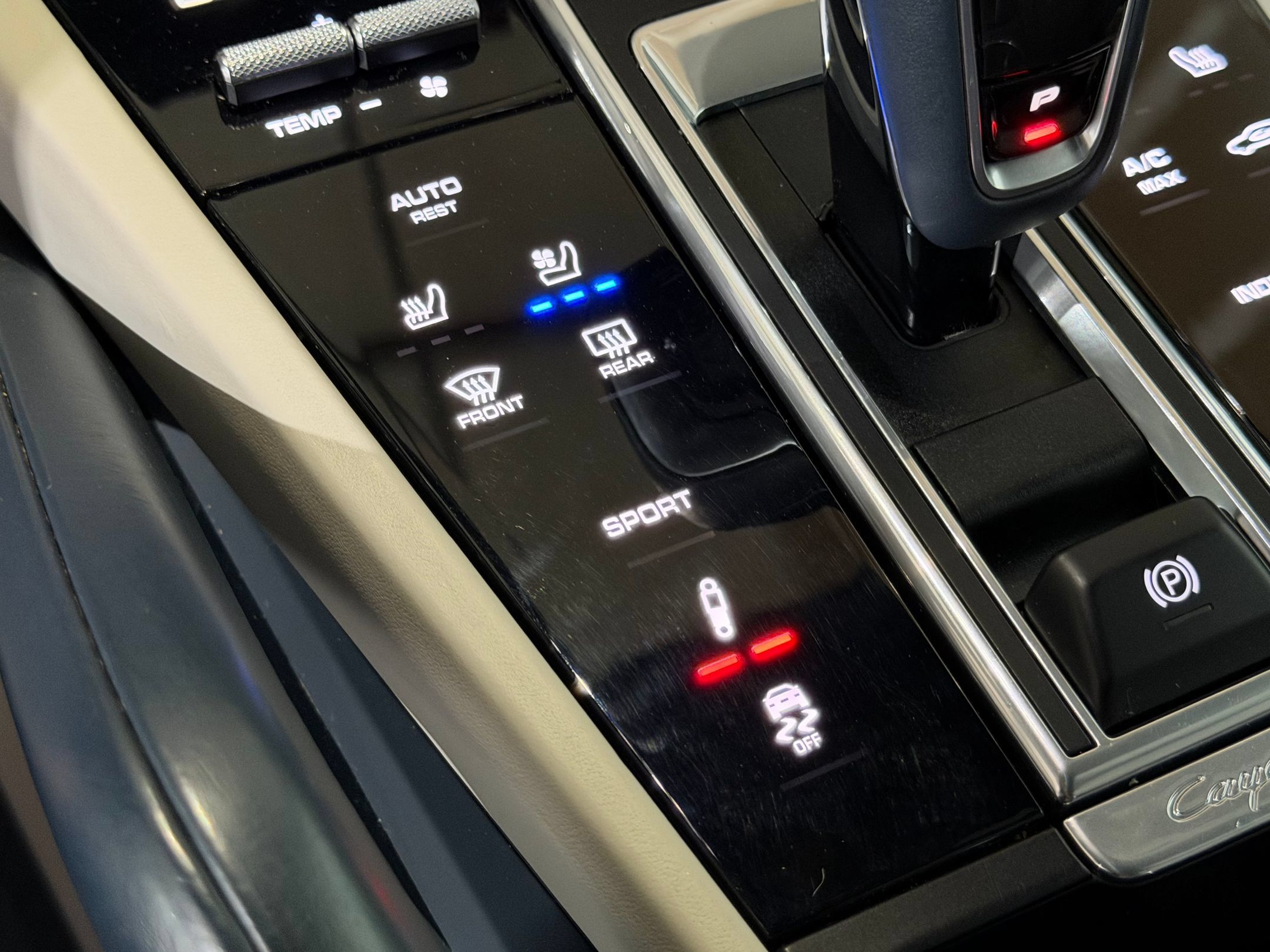 Used 2019 Porsche Cayenne S AWD/4WD image 25