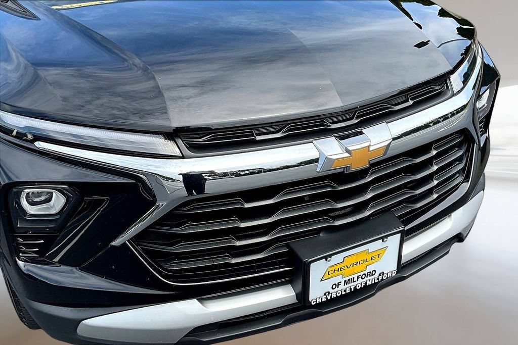 Used 2024 Chevrolet TrailBlazer LT AWD/4WD image 29