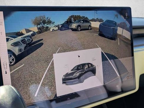 Used 2021 Tesla Model S Long Range image 12