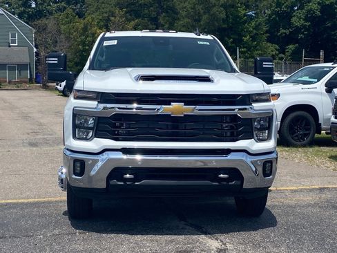 New 2026 Chevrolet Silverado 3500 LT w/ Safety Package AWD/4WD image 7