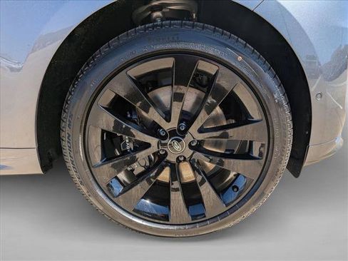 New 2025 Land Rover Range Rover Sport Dynamic SE image 7