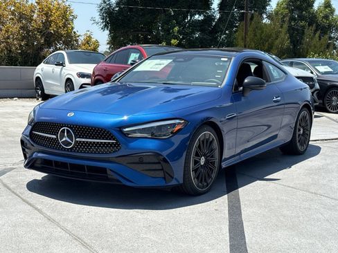 Used 2025 Mercedes-Benz CLE 300 4MATIC Coupe image 6