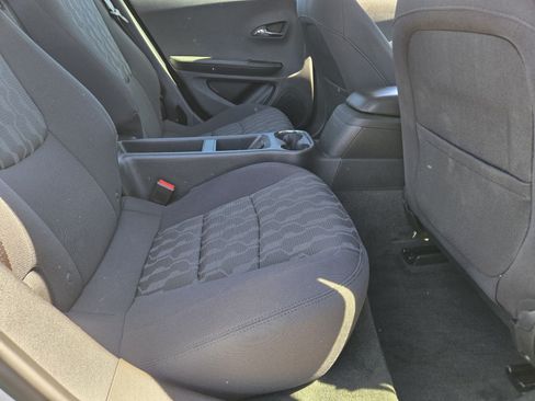Used 2015 Chevrolet Volt FWD image 14