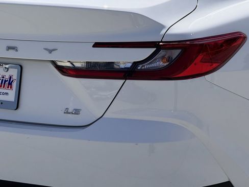 Used 2025 Toyota Camry LE image 11