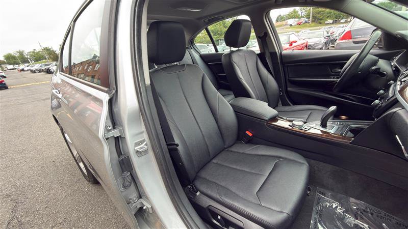 Used 2014 BMW 328i xDrive Sedan AWD/4WD image 15