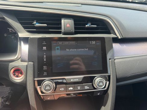 Used 2016 Honda Civic Touring image 30
