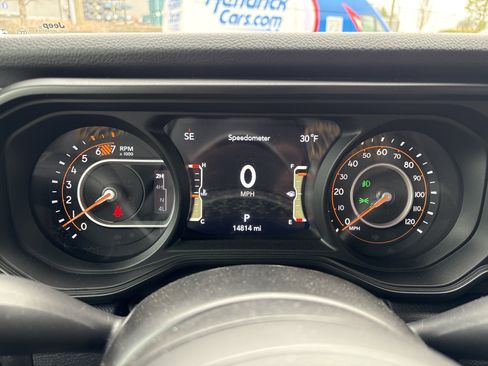 Certified 2024 Jeep Wrangler Sport S image 25