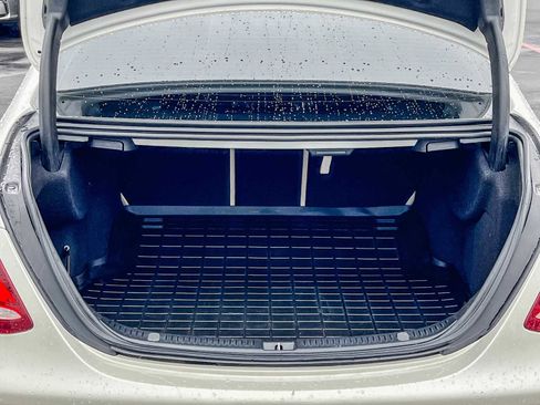 Used 2018 Mercedes-Benz E 300 image 25