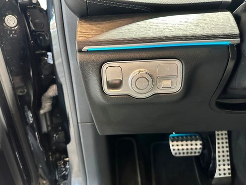 Certified 2023 Mercedes-Benz GLS 450 4MATIC image 16