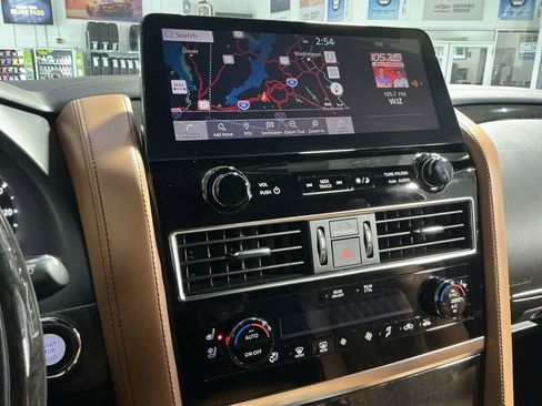 Used 2023 INFINITI QX80 Sensory w/ Cargo Package image 28