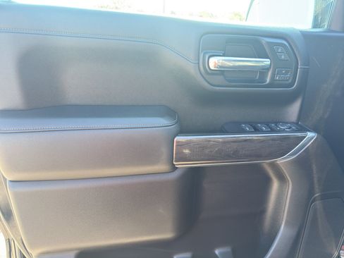 Used 2019 Chevrolet Silverado 1500 LTZ w/ LTZ Plus Package AWD/4WD image 15