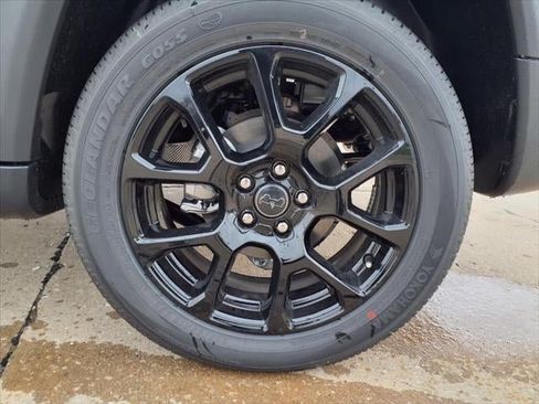 New 2026 Jeep Compass Latitude AWD/4WD image 54