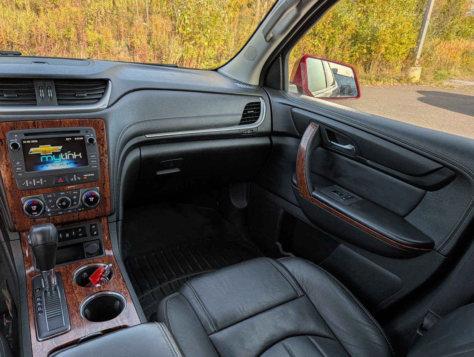 Used 2014 Chevrolet Traverse LTZ AWD/4WD image 11