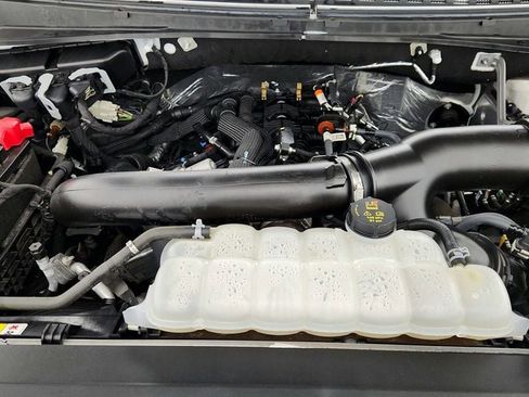 Used 2023 Ford Expedition Limited image 28