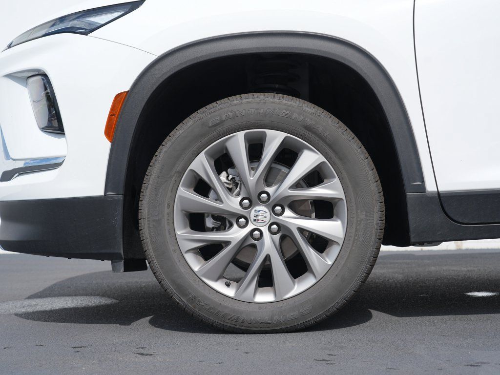 Certified 2026 Buick Enclave Preferred AWD/4WD image 11
