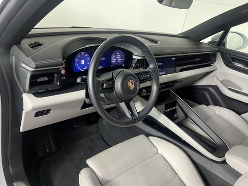Certified 2024 Porsche Macan 4 Electric image 4