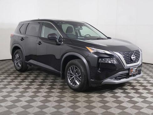 Used 2023 Nissan Rogue S AWD/4WD image 2