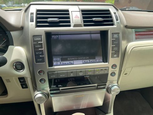 Used 2013 Lexus GX 460 Premium AWD/4WD image 18