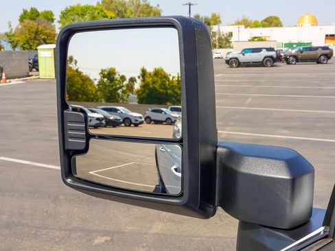 Used 2025 GMC Sierra 2500 SLE w/ SLE Value Package; image 30