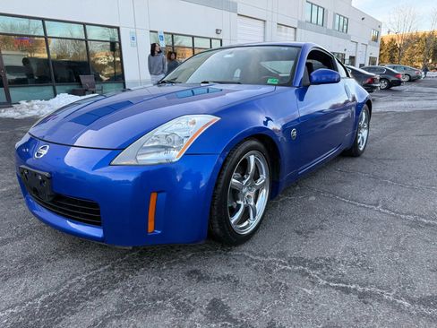 Used 2004 Nissan 350Z Performance w/ Aerodynamics Pkg image 9
