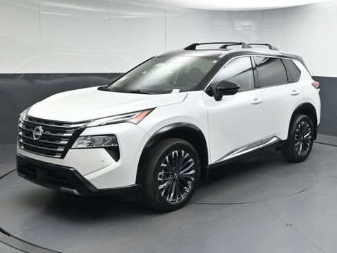 New 2026 Nissan Rogue Platinum w/ Platinum Premium Package image 4