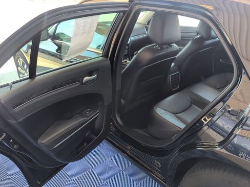 Used 2021 Chrysler 300 Touring L AWD/4WD image 26
