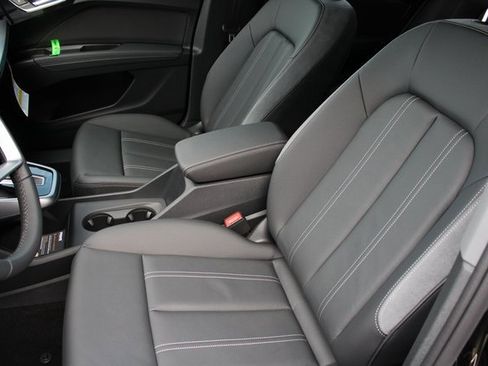 New 2025 Audi Q4 e-tron Premium Plus image 19