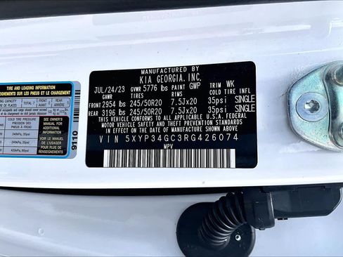 Used 2024 Kia Telluride EX w/ EX Captain's Chair Package FWD image 34