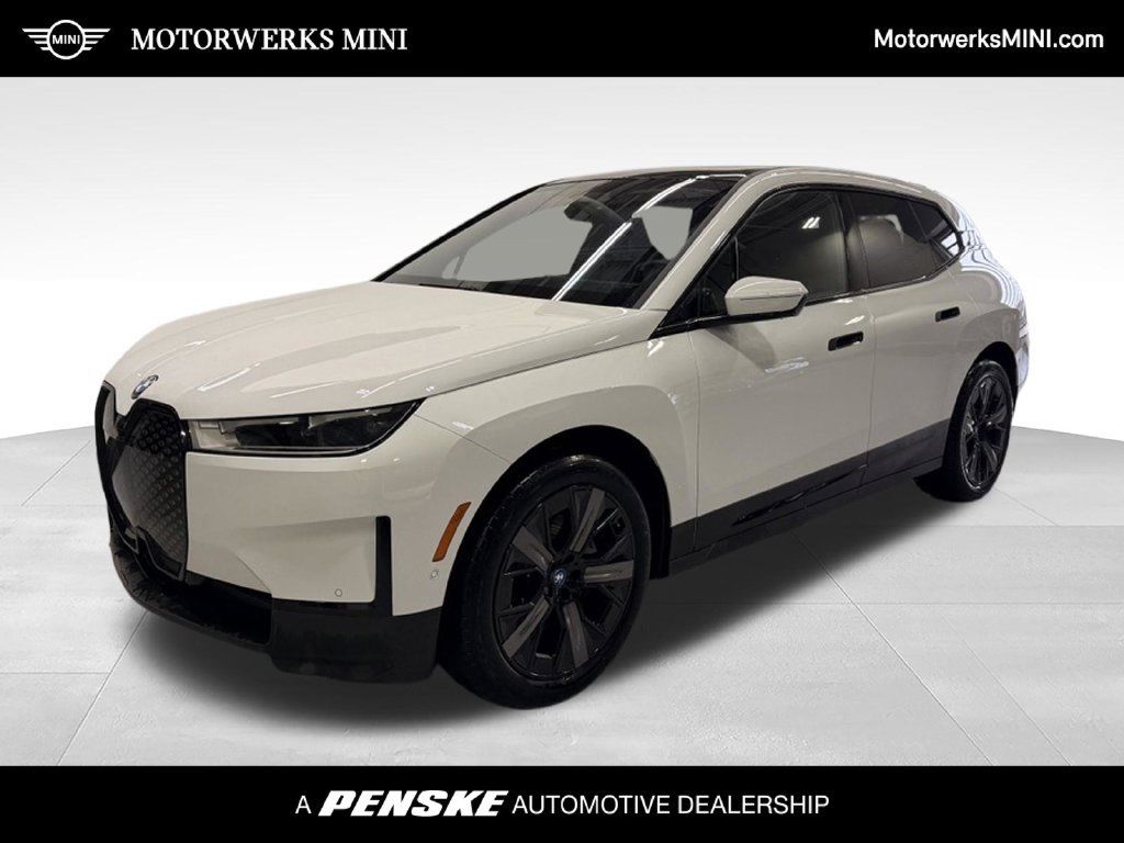 Used 2024 BMW iX xDrive50 AWD/4WD image 1
