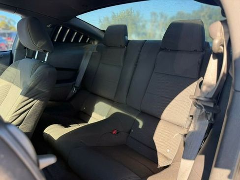 Used 2012 Ford Mustang 2dr Coupe V6 image 12