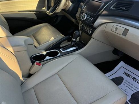 Used 2017 Acura ILX w/ Premium Package image 8