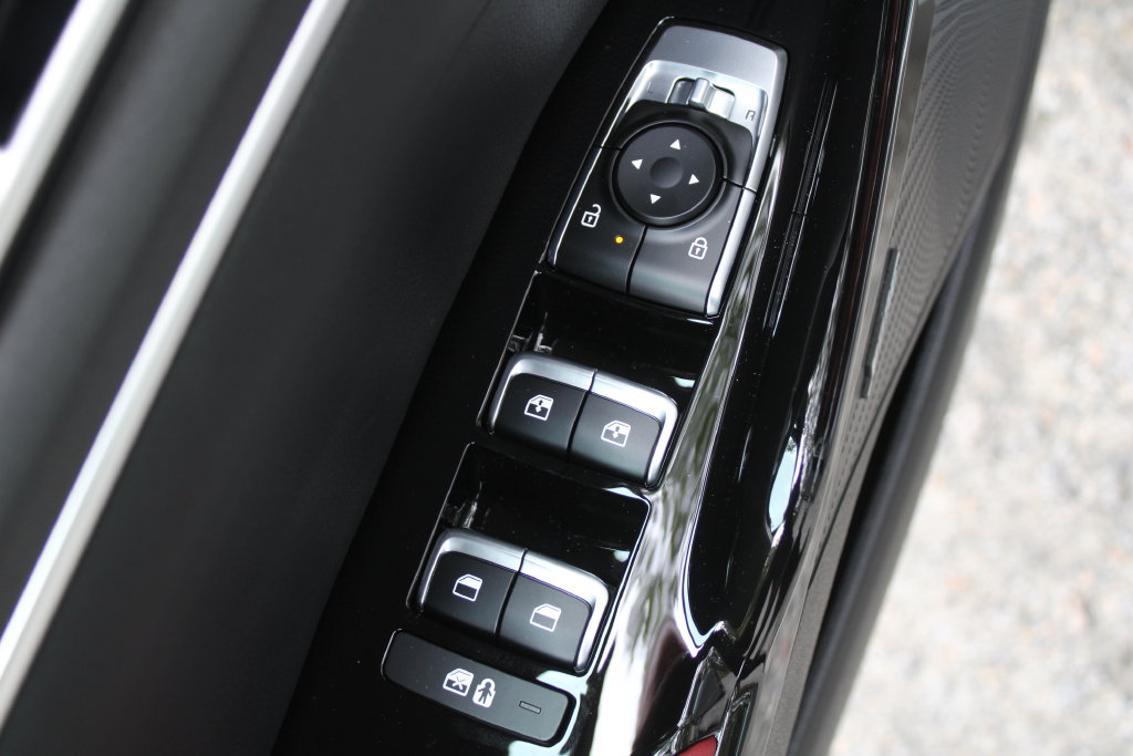 New 2026 Kia K5 GT-Line w/ GT-Line Premium Package FWD image 18
