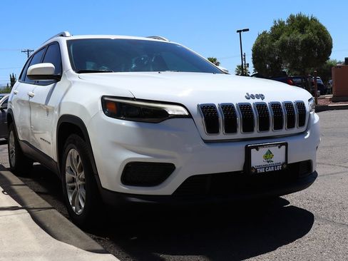 Used 2020 Jeep Cherokee Latitude FWD image 18
