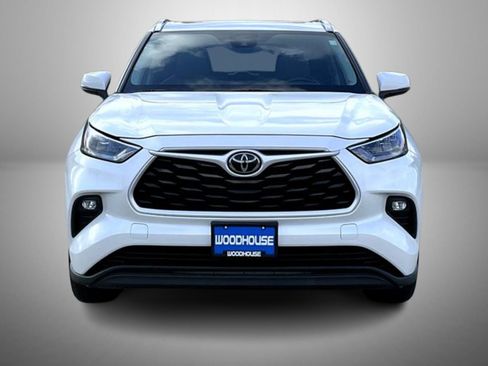 Used 2020 Toyota Highlander XLE w/ Protection Package #3 image 2