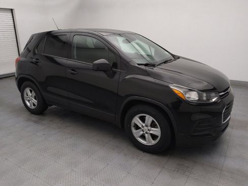 Used 2020 Chevrolet Trax LS w/ Tint and Cruise Package FWD image 11