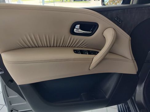 Used 2022 Nissan Armada Platinum RWD image 21
