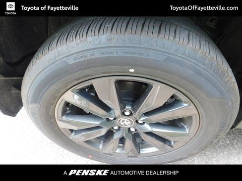 Used 2026 Toyota RAV4 XLE Premium AWD/4WD image 7