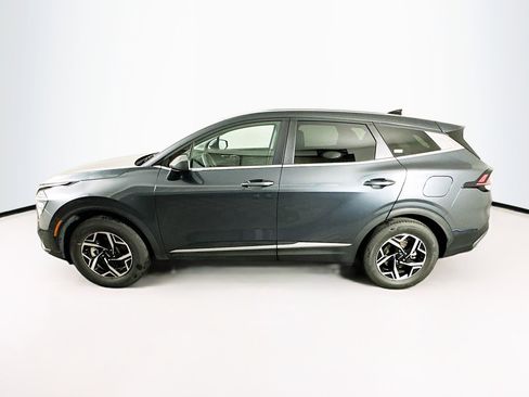 Used 2025 Kia Sportage LX image 4