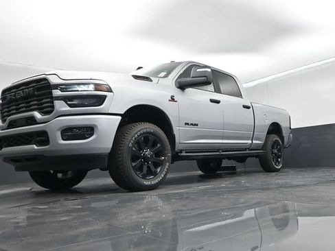 New 2026 RAM 2500 Big Horn AWD/4WD image 43