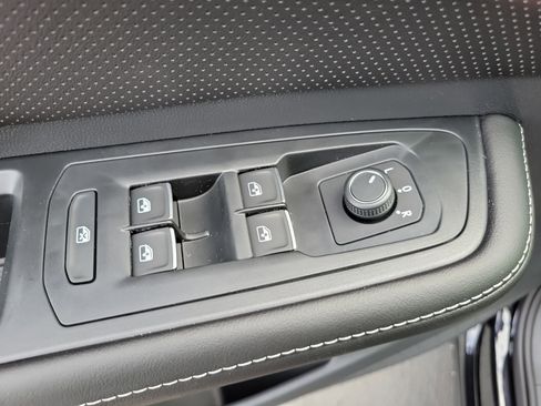 New 2026 Volkswagen Atlas Cross Sport SEL Premium R-Line image 23