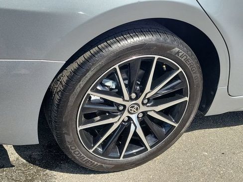 Used 2021 Toyota Camry SE FWD image 30