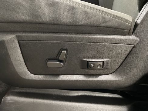 Used 2024 RAM 2500 Big Horn image 15