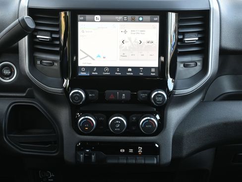 Used 2024 RAM 3500 Tradesman w/ Chrome Appearance Group image 5