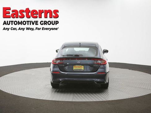 Used 2025 Honda Civic Sport image 35