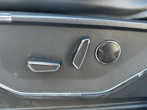 Used 2023 Ford F150 Lariat w/ Equipment Group 502A High AWD/4WD image 21