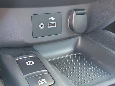 Used 2019 Nissan Rogue Sport SV w/ Technology Package FWD image 19